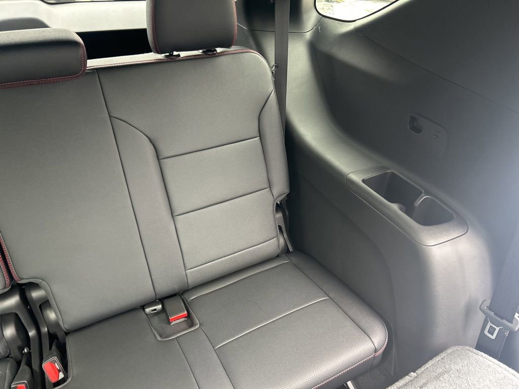 New 2026 Chevrolet Traverse RS image 19