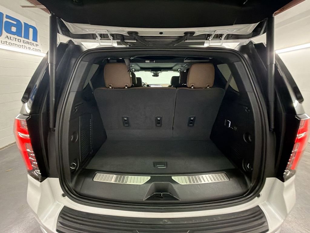 Used 2025 Chevrolet Tahoe High Country RWD image 27