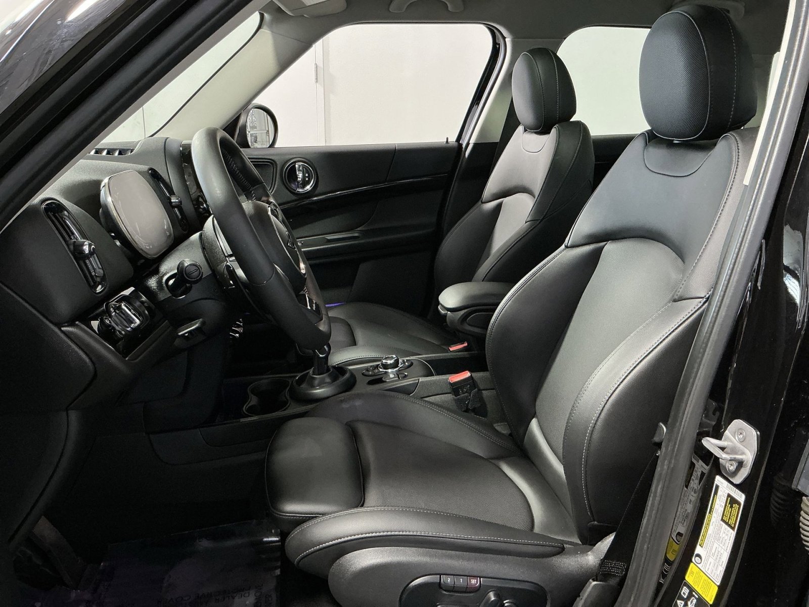 Used 2022 MINI Cooper Countryman S w/ Premium Package image 21