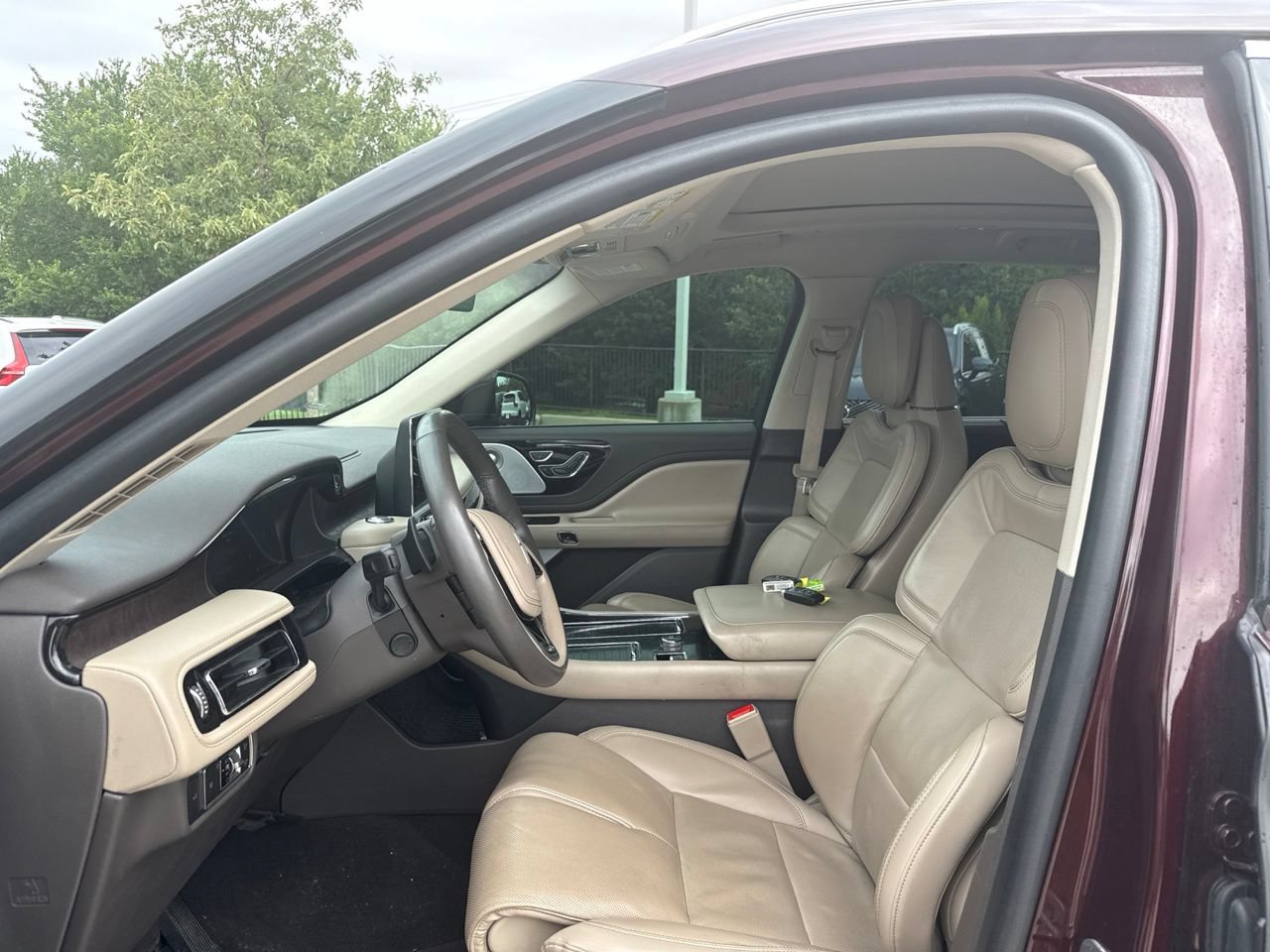 Used 2022 Lincoln Aviator Reserve w/ Equipment Group 201A AWD/4WD image 19
