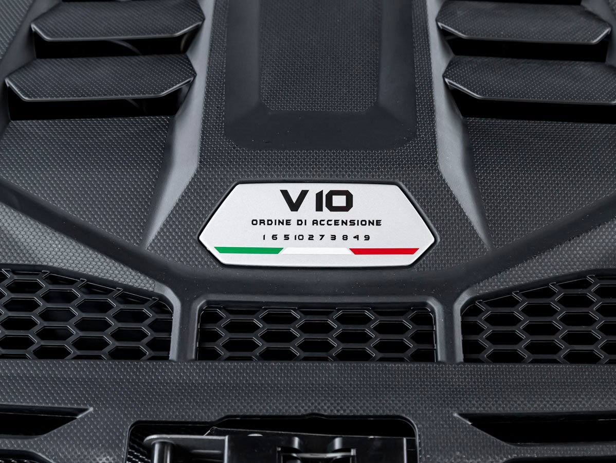 Used 2022 Lamborghini Huracan EVO RWD image 22