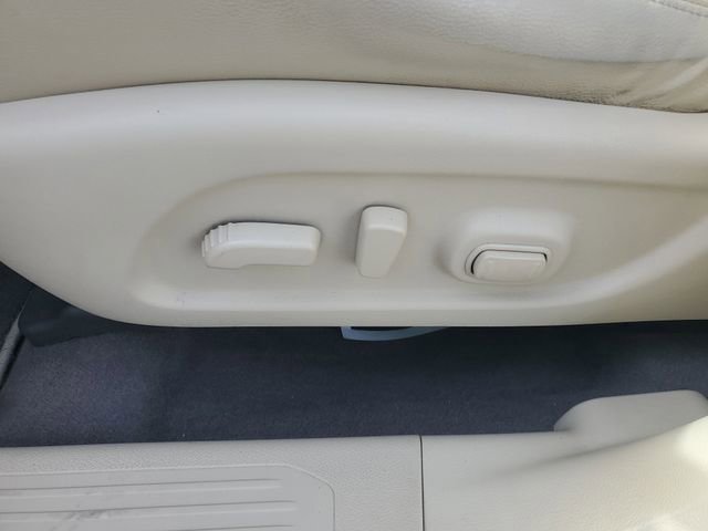 Used 2018 Nissan Murano Platinum w/ Cargo Package image 17