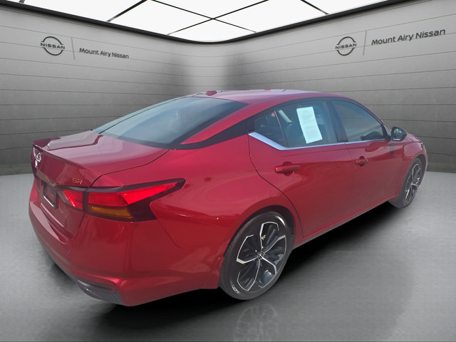 Certified 2025 Nissan Altima 2.5 SR w/ SR Premium Package FWD image 4