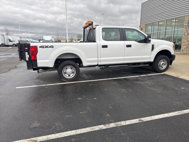 Used 2022 Ford F250 XL w/ Power Equipment Group image 3