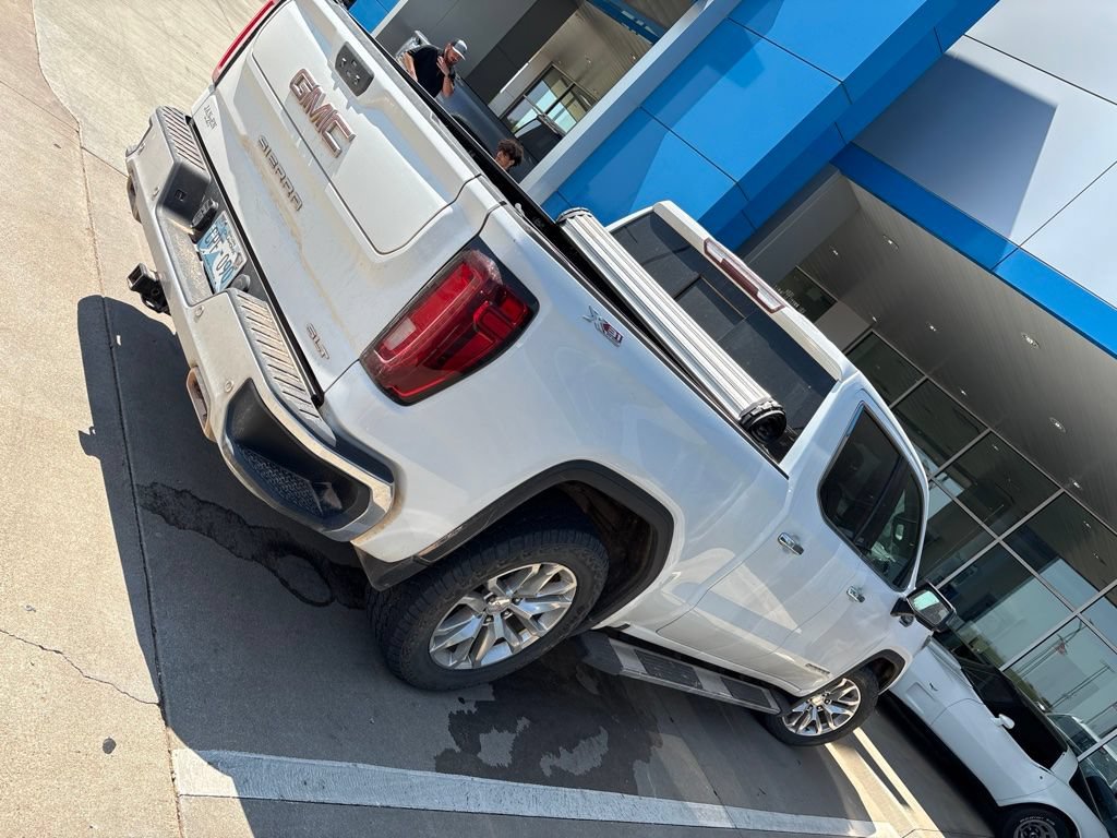 Used 2021 GMC Sierra 1500 SLT AWD/4WD image 4