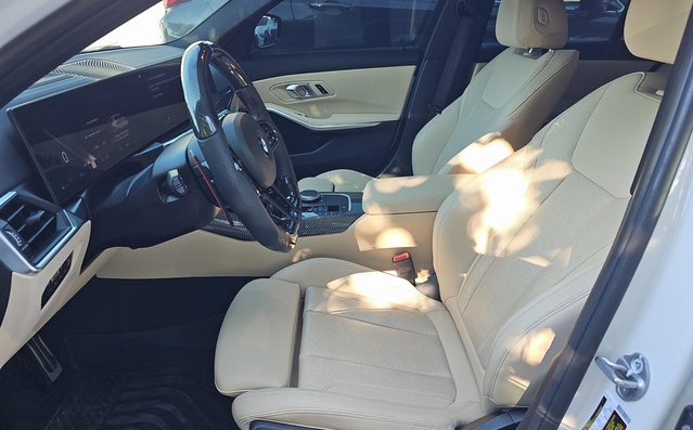 Used 2024 BMW M340i w/ Premium Package image 2