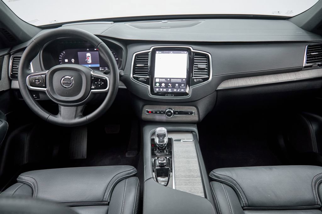 Certified 2023 Volvo XC90 T8 Ultimate w/ Protection Package Premier image 29