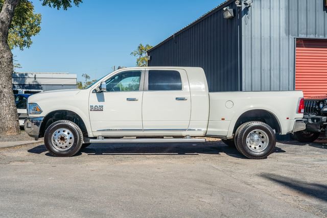 Used 2017 RAM 3500 Laramie Longhorn image 3