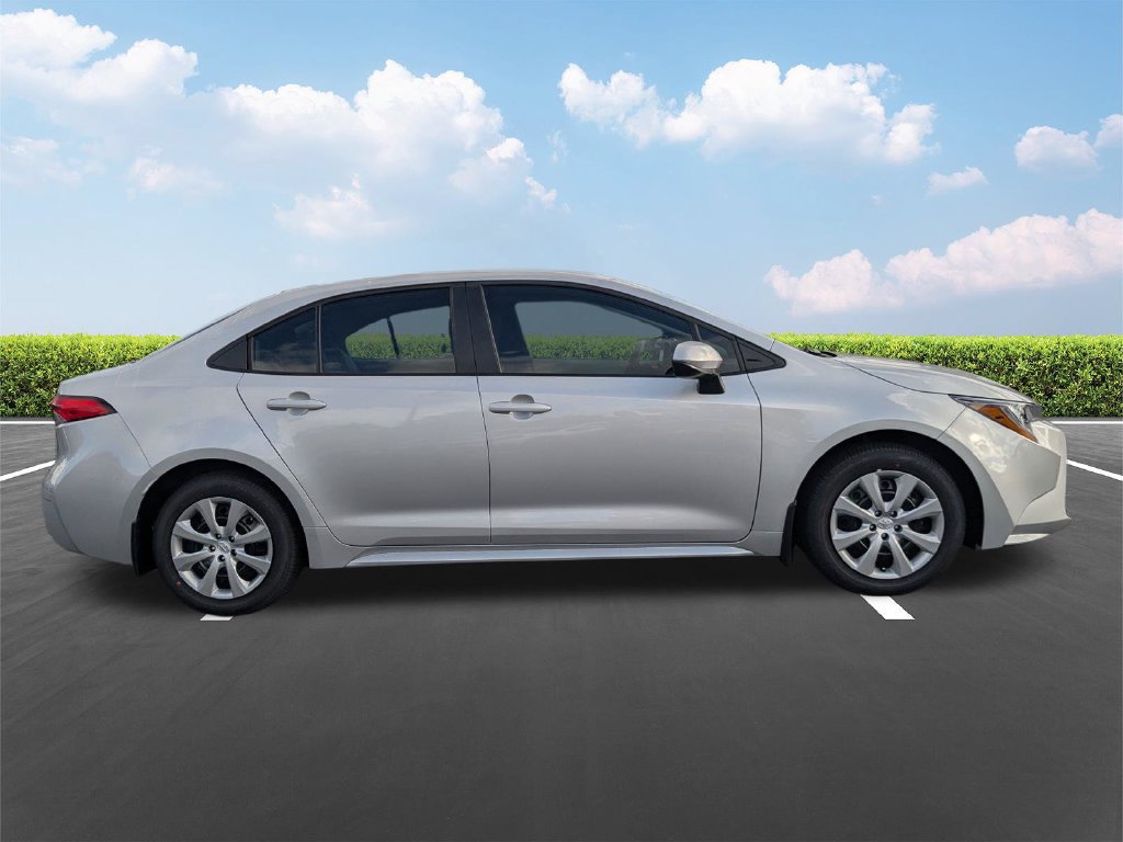 New 2027 Toyota Corolla LE FWD image 3