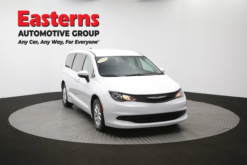 Used 2022 Chrysler Voyager LX FWD image 49