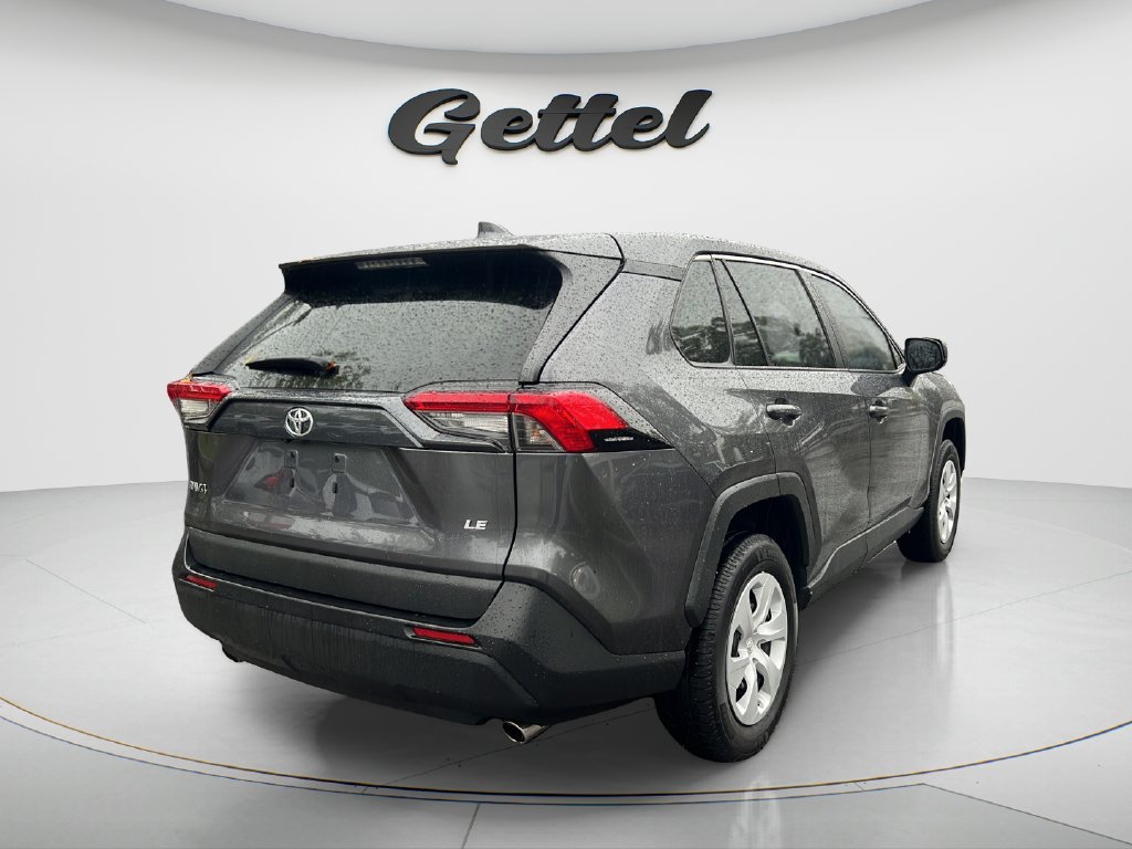 Used 2023 Toyota RAV4 LE FWD image 5
