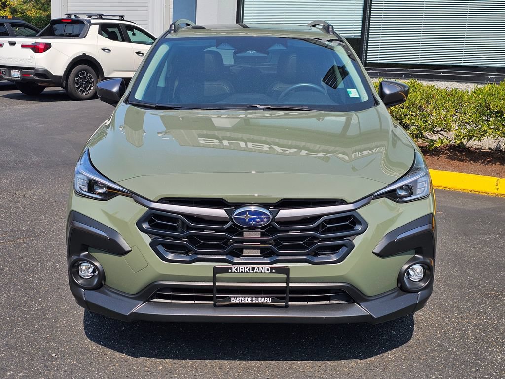 Used 2024 Subaru Crosstrek 2.5i Limited AWD/4WD image 2