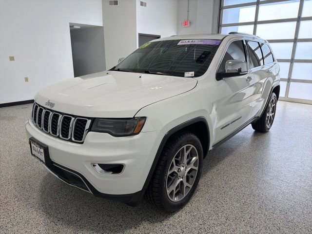Used 2019 Jeep Grand Cherokee Limited w/ Luxury Group II image 6