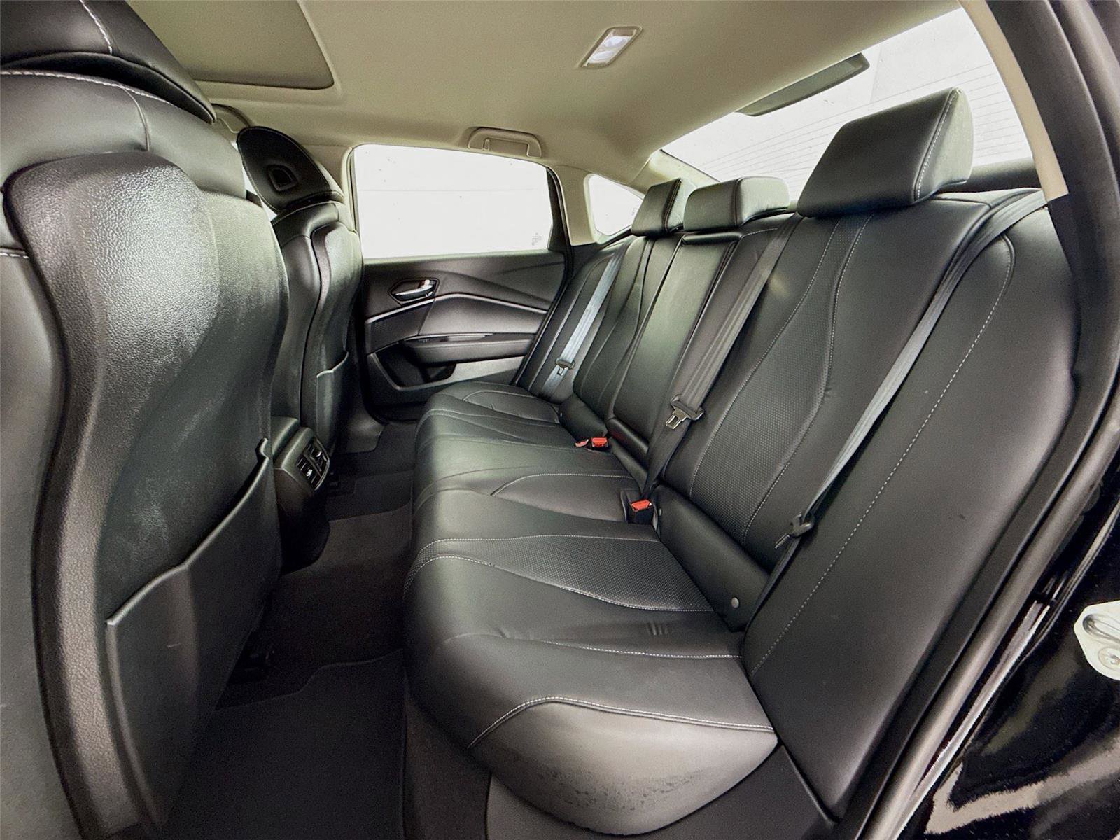 Used 2022 Acura TLX w/ Technology Package image 26