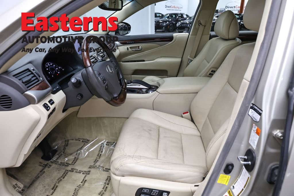 Used 2016 Lexus LS 460 AWD w/ Comfort Package image 14