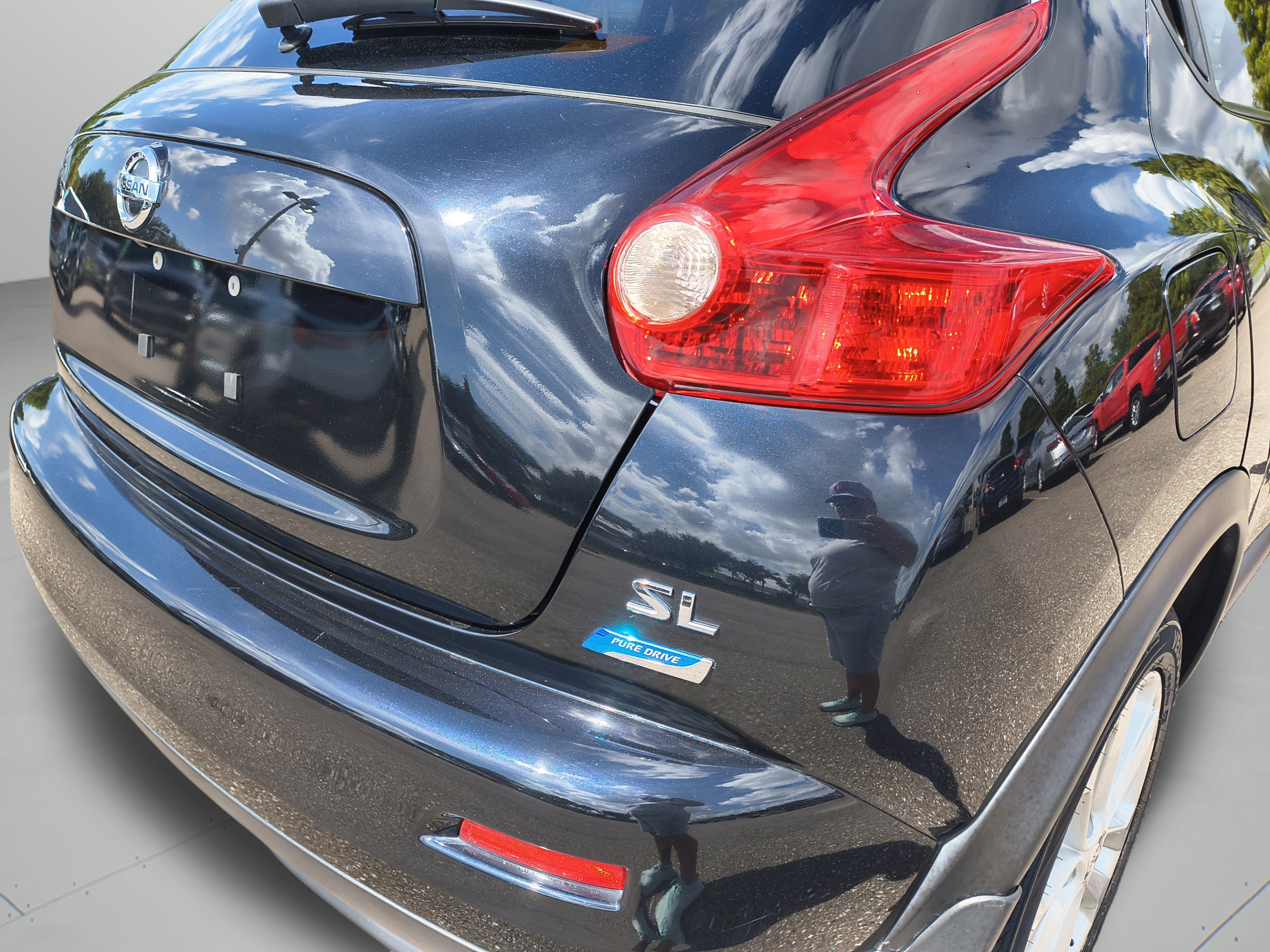 Used 2014 Nissan Juke SL FWD image 31