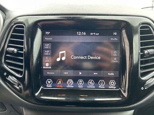 Used 2021 Jeep Compass Limited image 22