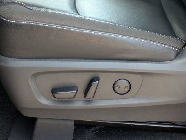 Used 2023 Nissan Pathfinder SL AWD/4WD image 15