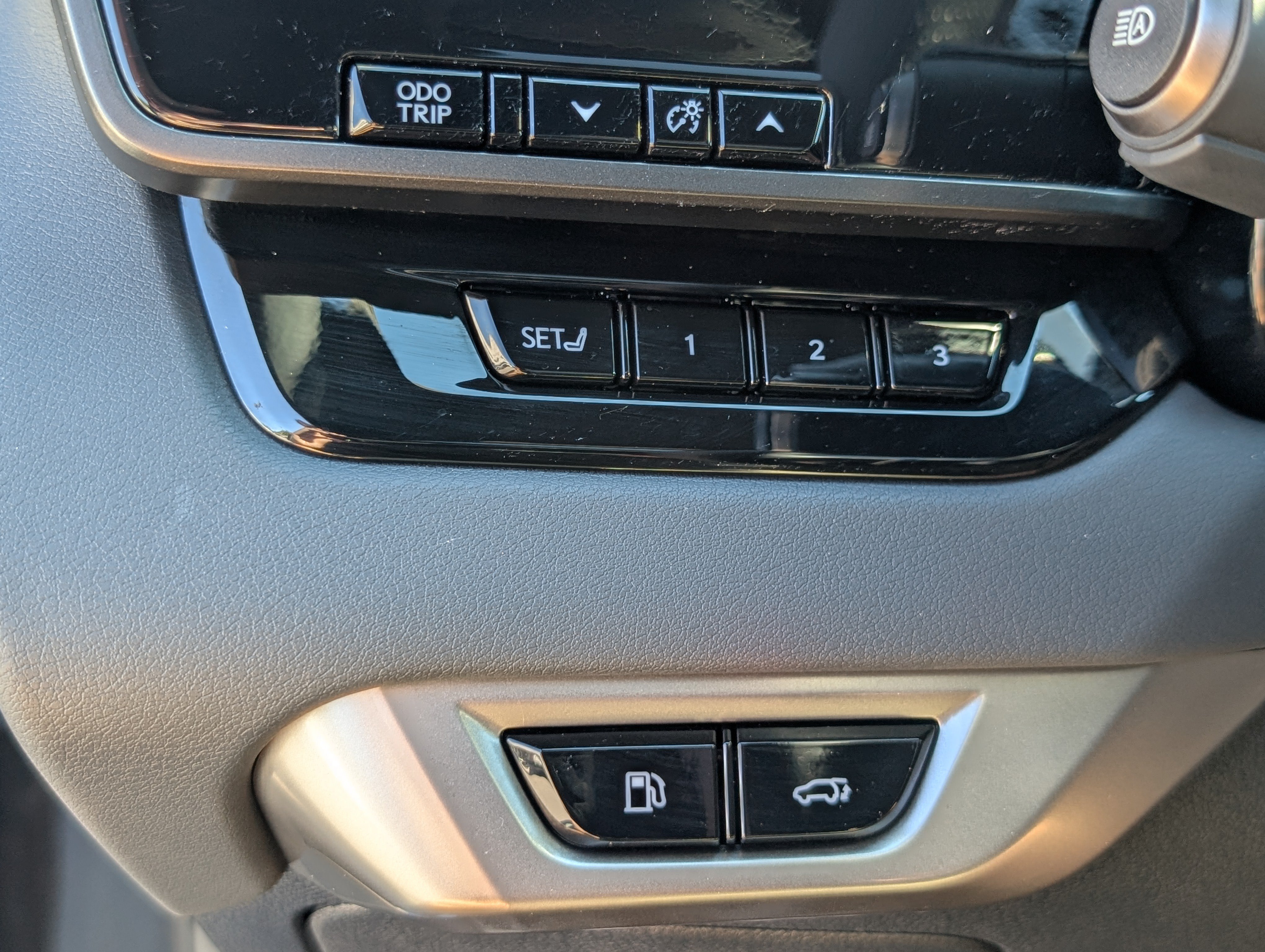 Used 2024 Lexus RX 350 F Sport w/ Technology Package AWD/4WD image 23