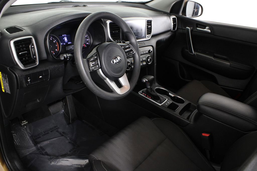 Used 2020 Kia Sportage LX image 15