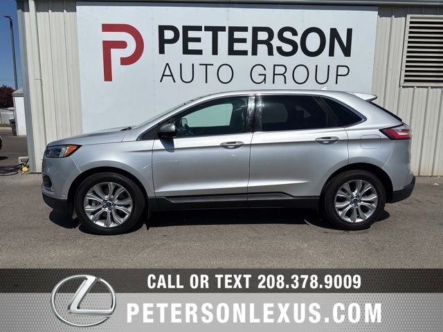 Used 2019 Ford Edge Titanium w/ Equipment Group 301A AWD/4WD image 7