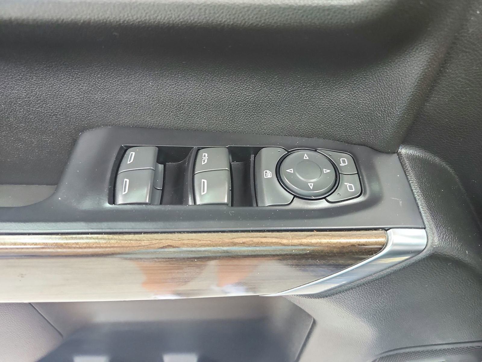 Used 2019 Chevrolet Silverado 1500 RST w/ All-Star Edition AWD/4WD image 29