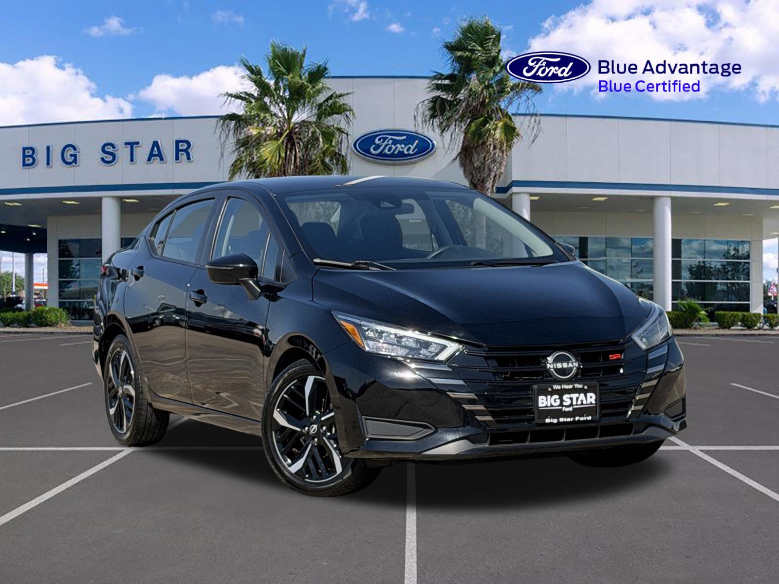 Used 2024 Nissan Versa SR FWD image 1