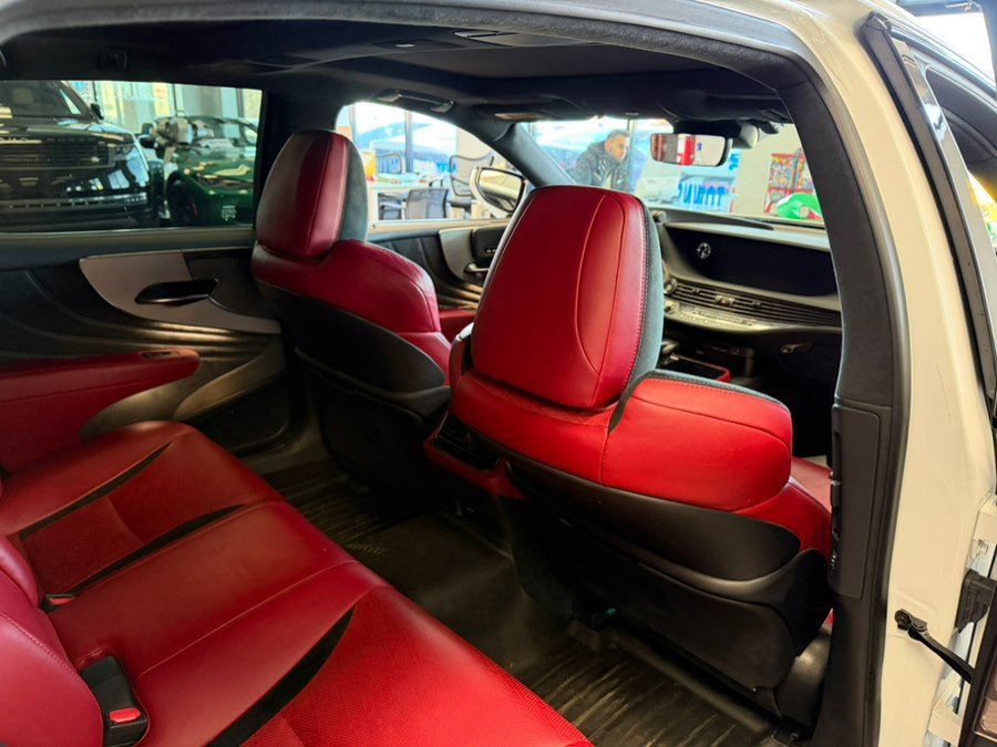 Used 2018 Lexus LS 500 F Sport w/ Accessory Package (Z1) image 32