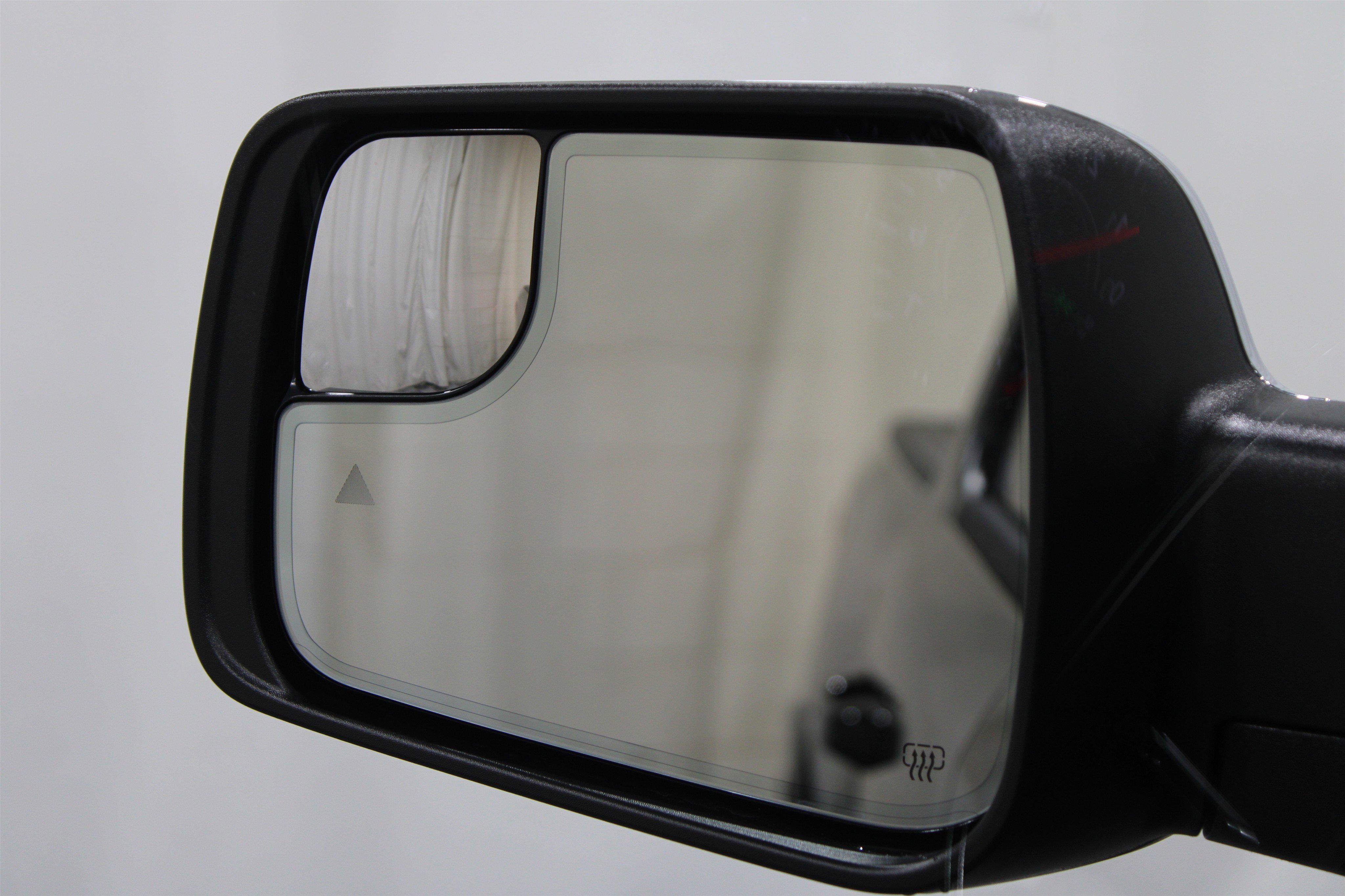 Used 2025 RAM 1500 Laramie image 26