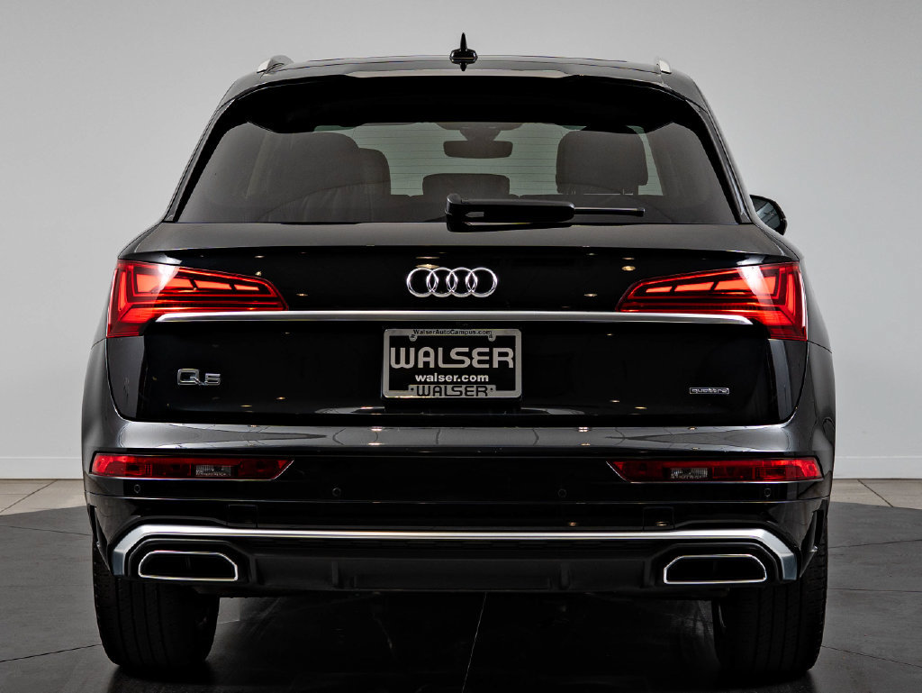 Used 2023 Audi Q5 2.0T Premium Plus w/ Premium Plus Package AWD/4WD image 7