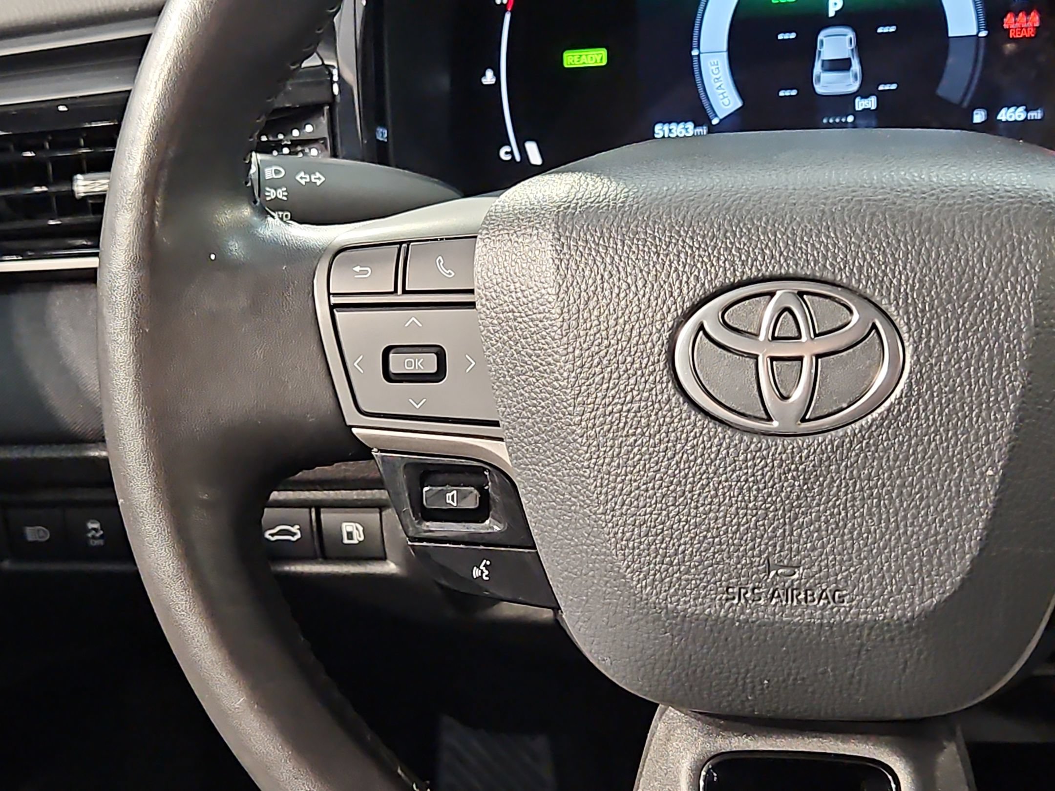 Used 2025 Toyota Camry LE w/ Convenience Package FWD image 28