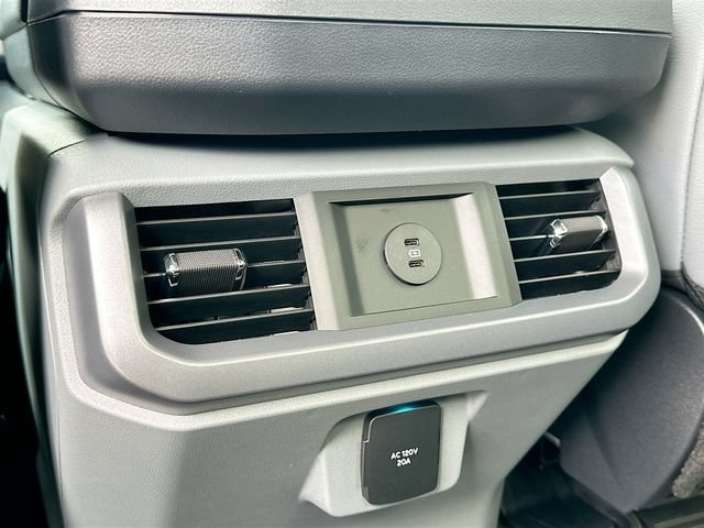 New 2025 Ford F150 Lightning Flash AWD/4WD image 18
