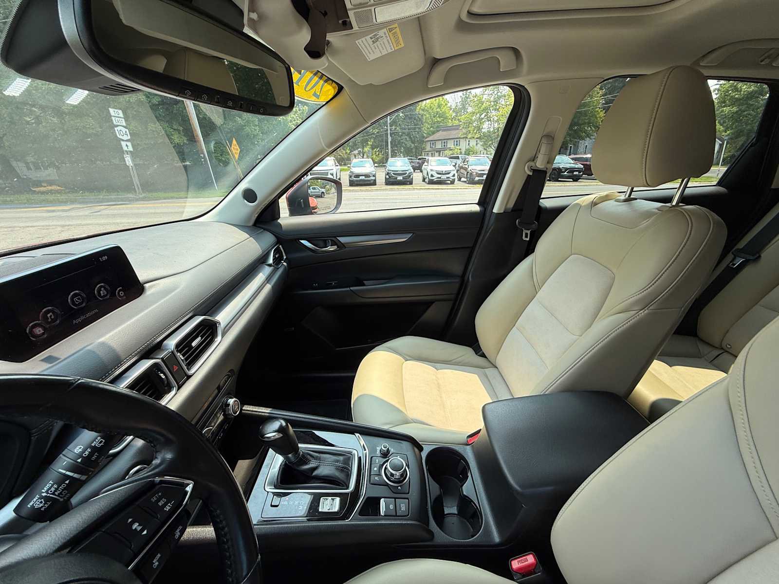 Used 2018 MAZDA CX-5 Touring w/ Preferred Equipment Package image 19