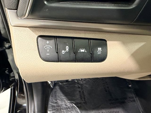 Used 2019 Hyundai Elantra SEL FWD image 22