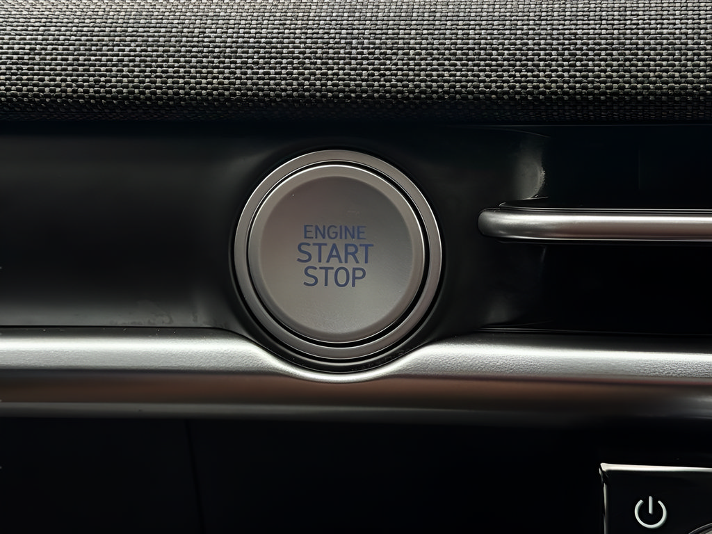 Used 2025 Hyundai Tucson Limited FWD image 27