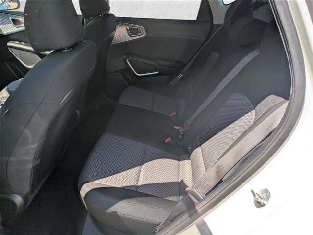 Used 2025 Kia Soul LX w/ LX Technology Package image 16