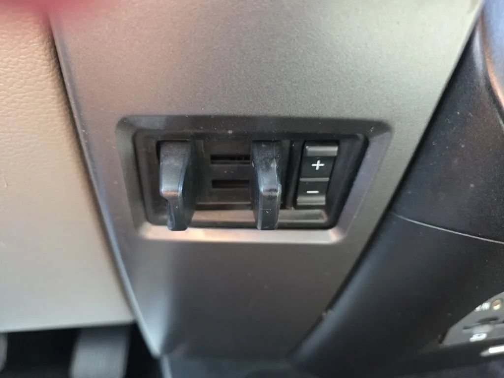 Used 2015 Ford F150 XLT w/ Equipment Group 302A Luxury AWD/4WD image 27