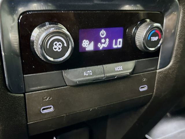 Used 2025 Chevrolet Tahoe LT image 26