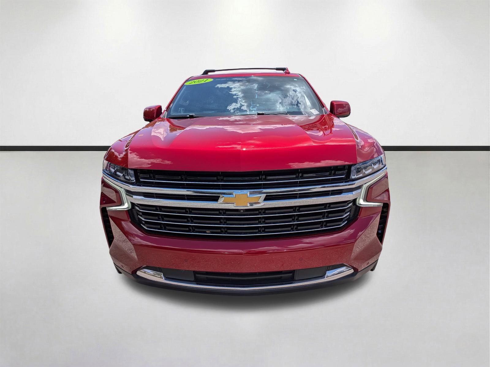 Used 2021 Chevrolet Suburban LT w/ Luxury Package RWD image 10