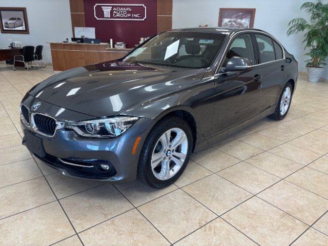 Used 2018 BMW 330i Sedan RWD image 3
