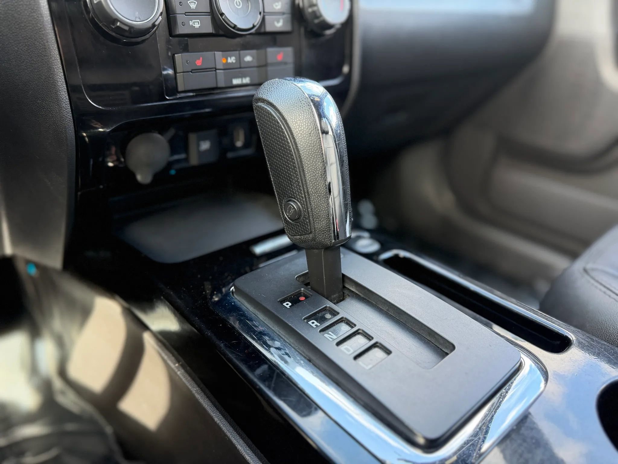 Used 2012 Ford Escape Limited image 27