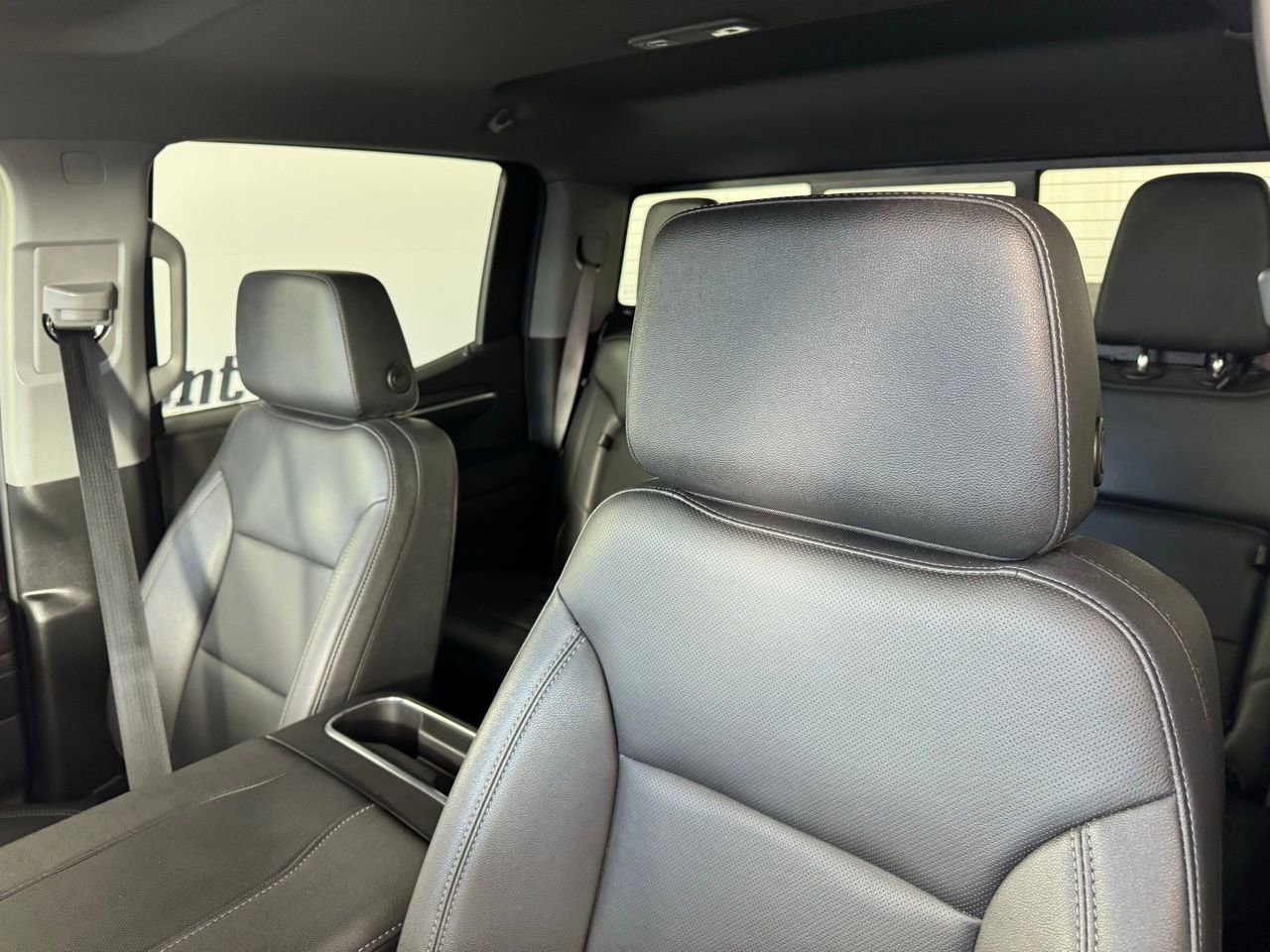 Used 2024 Chevrolet Silverado 1500 LTZ image 2