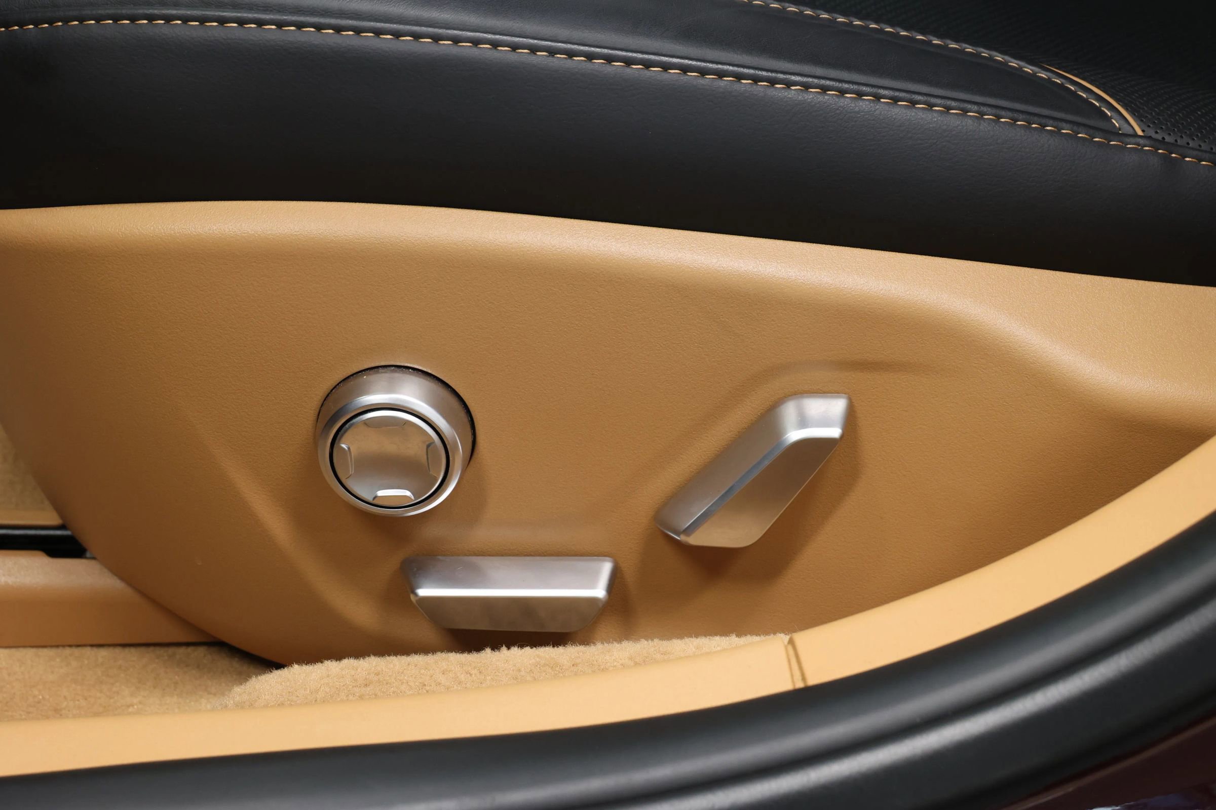 Used 2023 Lucid Air Touring image 13