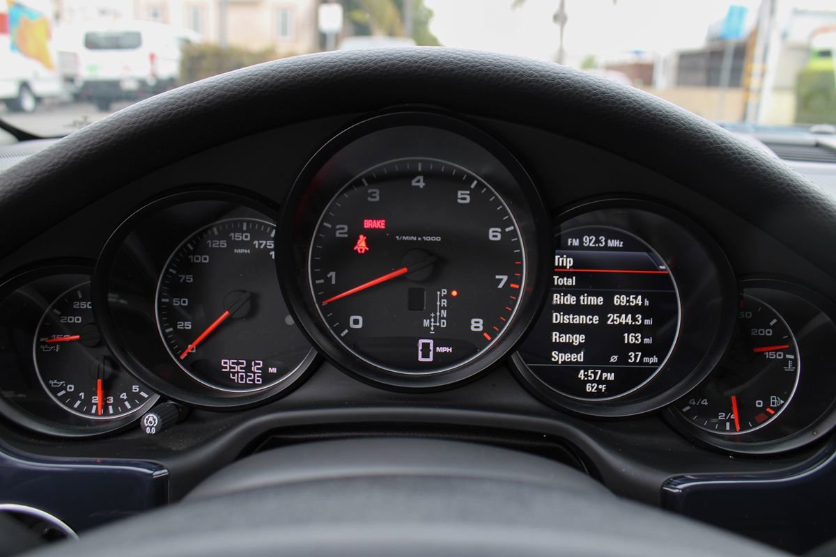 Used 2012 Porsche Panamera image 28