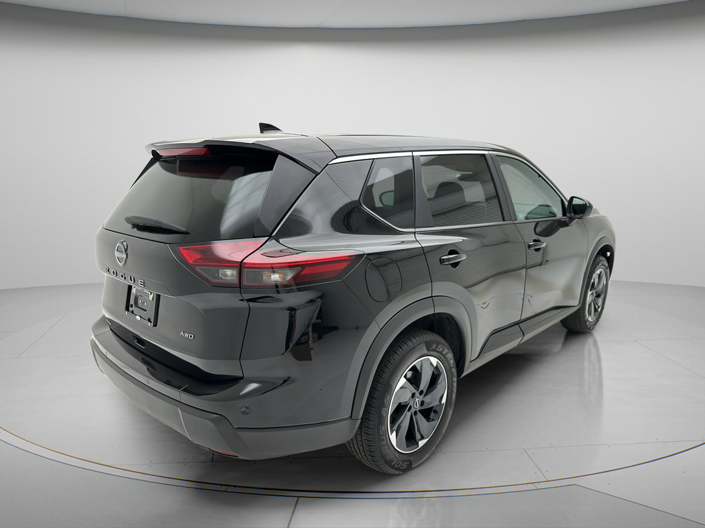 Used 2025 Nissan Rogue SV AWD/4WD image 4