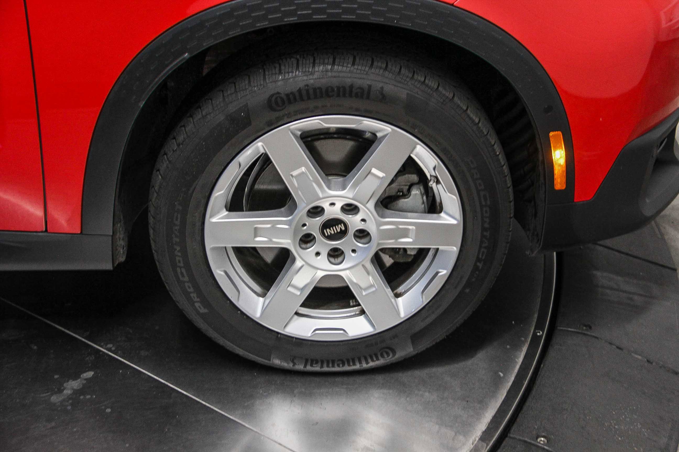 Used 2025 MINI Cooper Countryman S w/ Comfort Package Max image 9