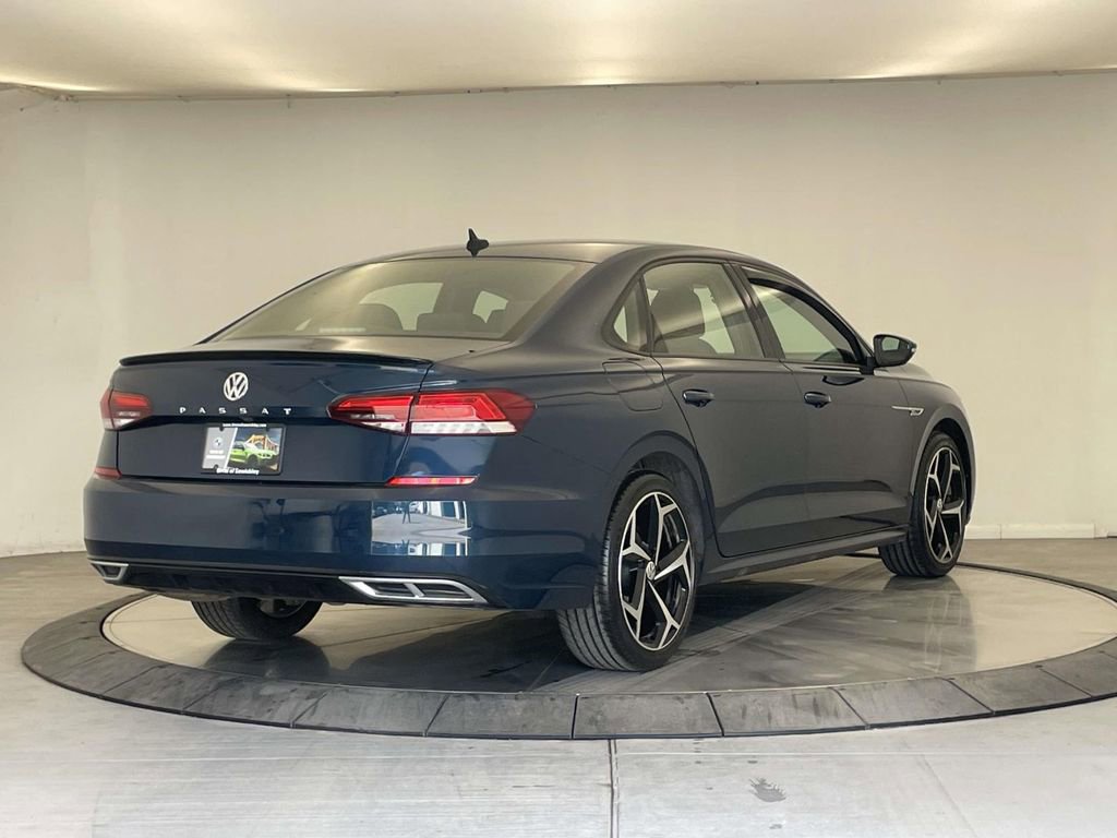 Used 2021 Volkswagen Passat 2.0T R-Line FWD image 5