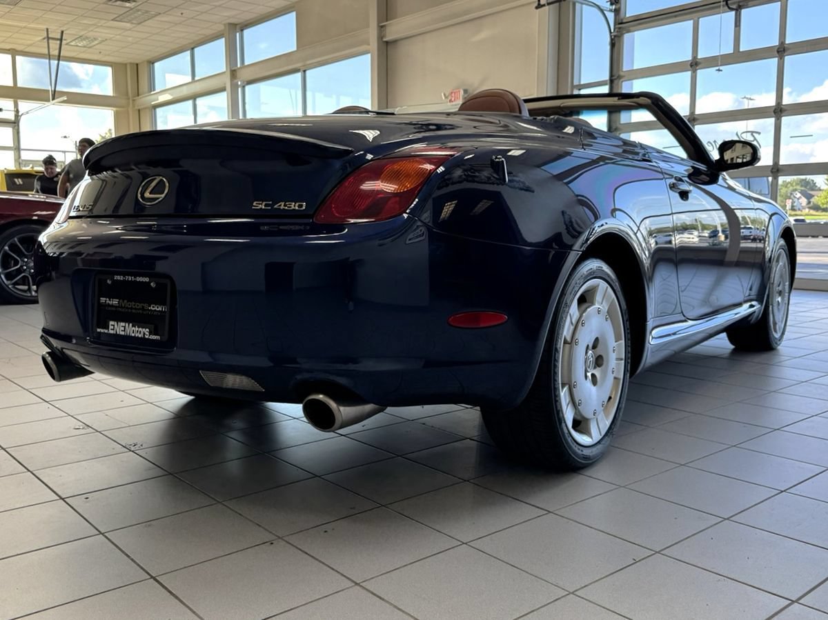 Used 2004 Lexus SC 430 Convertible RWD image 12