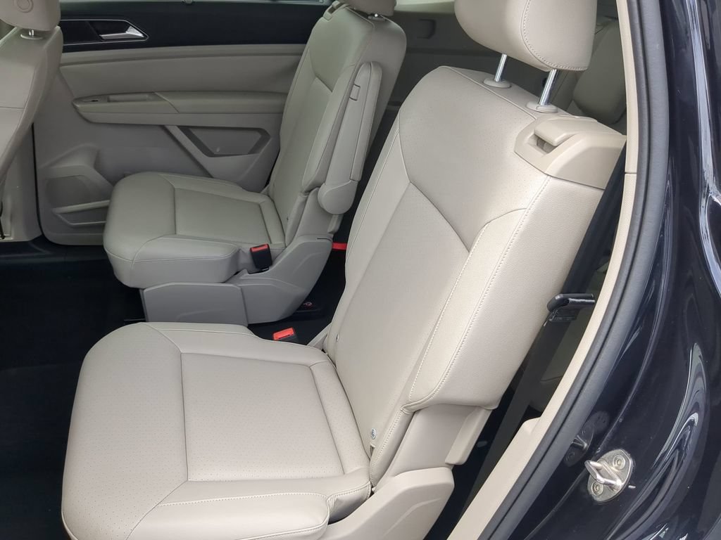 Used 2019 Volkswagen Atlas SEL R-Line AWD/4WD image 18