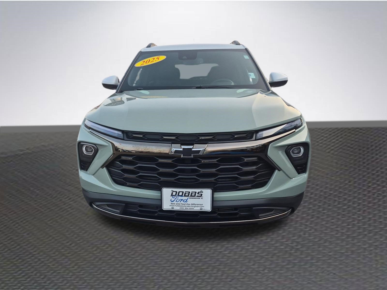 Used 2025 Chevrolet TrailBlazer ACTIV w/ Convenience Package FWD image 3